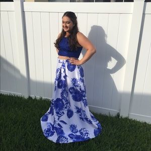 Only worn once prom dress ECU